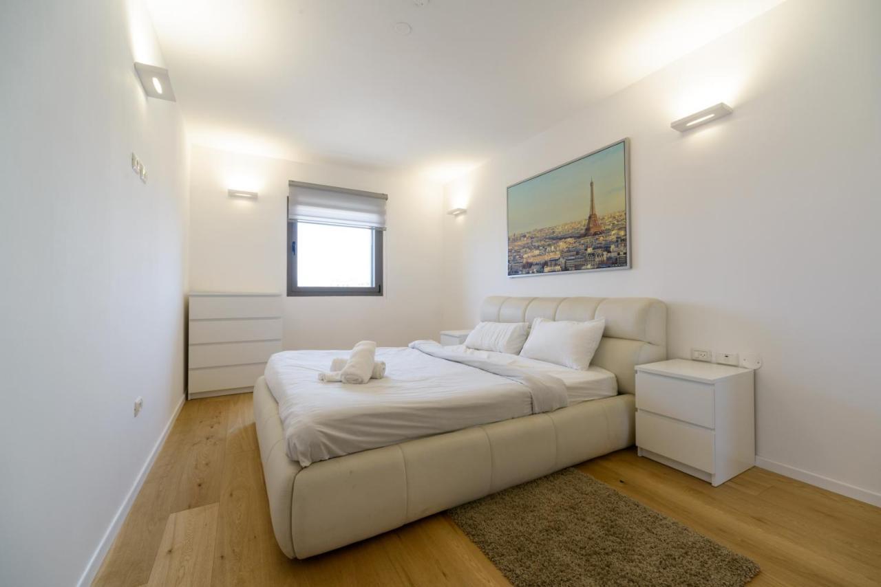 6 Ben Azariah - By Beach Apartments Tlv テル・アビブ エクステリア 写真